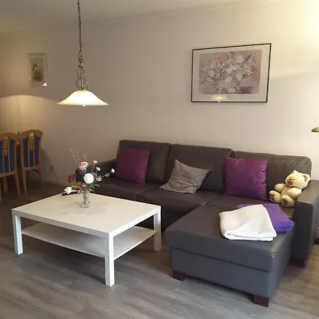 Res 216 - Residenz - Teilseeblick